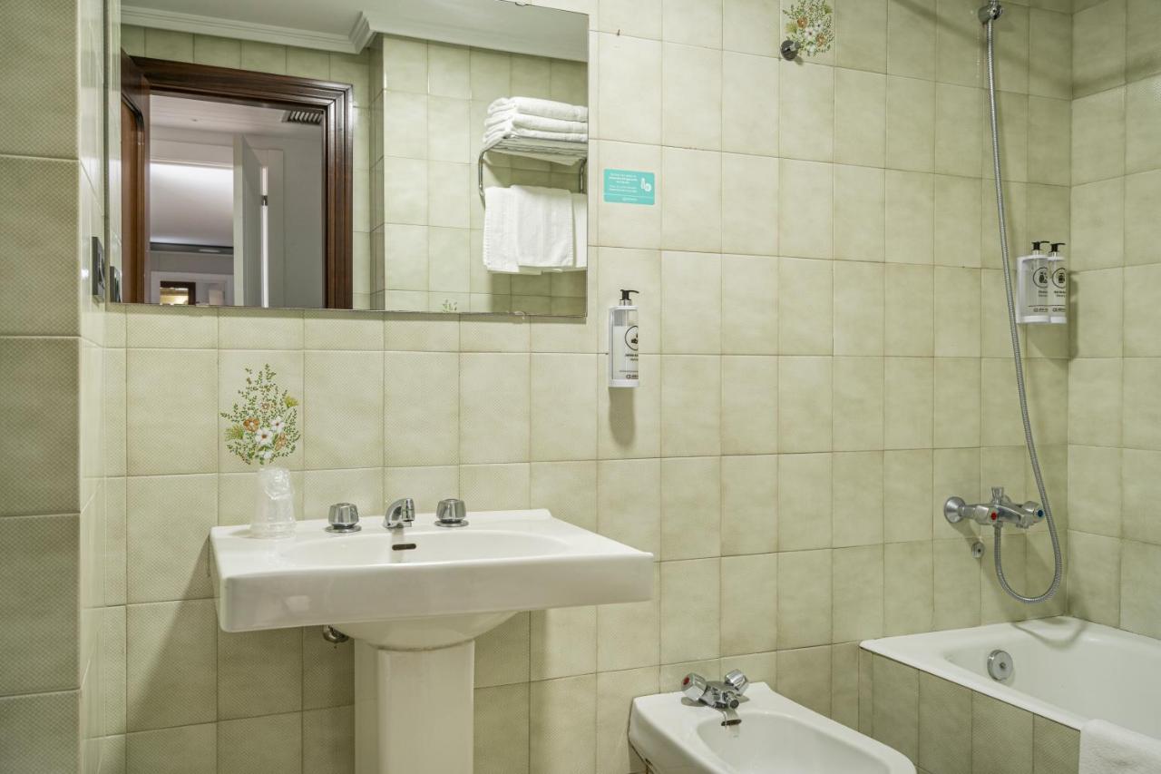 Hotel Alda Centro Хихон Экстерьер фото