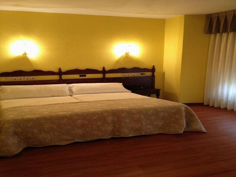 Hotel Alda Centro Хихон Экстерьер фото