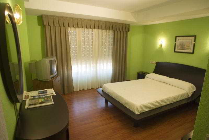Hotel Alda Centro Хихон Экстерьер фото
